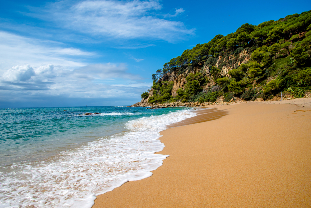 mejores-playas-costa-brava-santa-cristina-lloret-de-mar